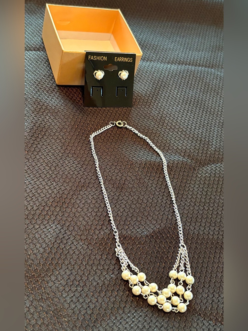 Pearl NWOT Silver Necklace & Earring Set